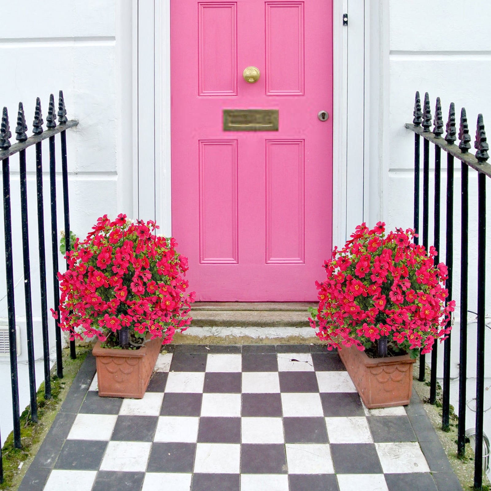 YOTQUSK Set of 2 Artificial Boxwood Topiary Ball with Spikes for Outdoor, UV Resistant Faux Greenery Shrubs, Realistic Fake Bushes Plants for Garden, Yard, Front Porch, Patio Decor